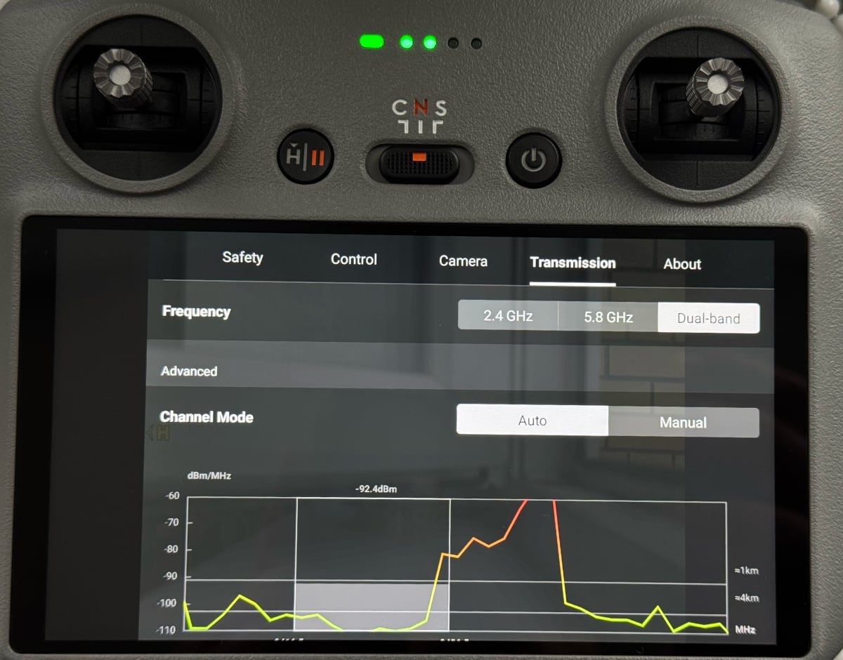 DJI RC 2 mit aktiviertem FCC-Modus